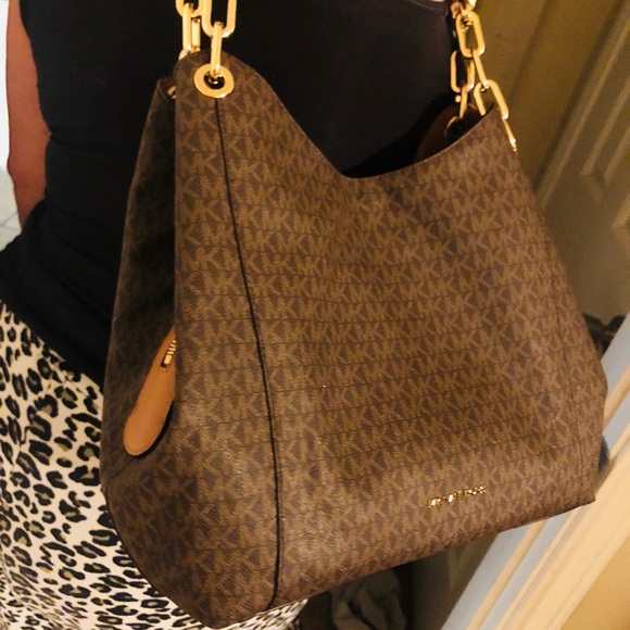 (Brand New) Michael Kors purse